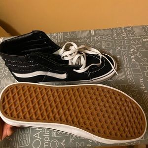 Vans 8.5 women 10 men